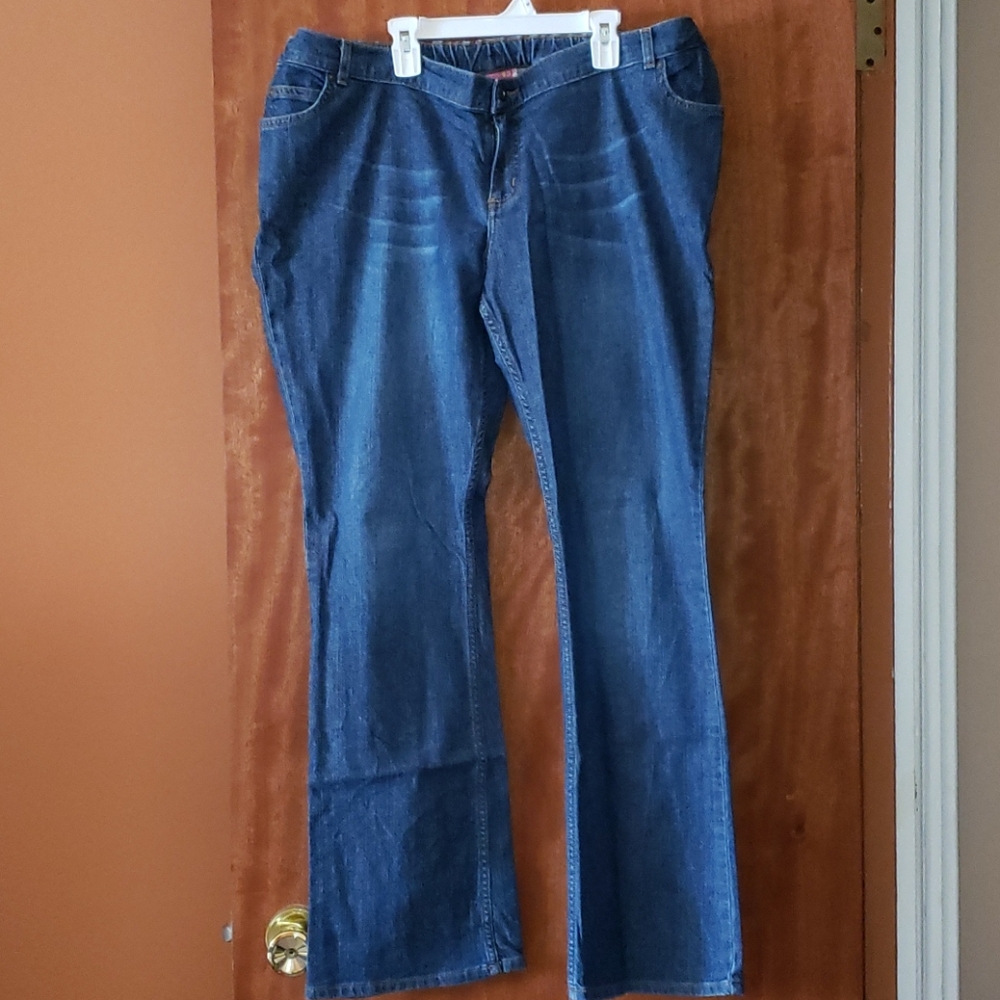 Like New!! LIZ LANGE MATERNITY JEANS